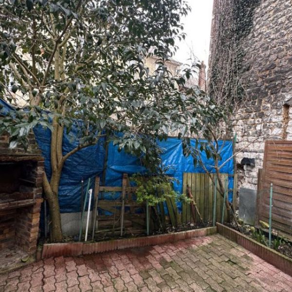 
Maison de plein pied - Elbeuf  centre 4 pièce(s) 98 m2
