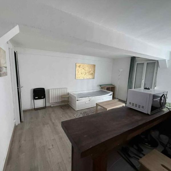 
APPARTEMENT T1 MEUBLÉ SECTEUR HOTEL DE VILLE - REF 5953
