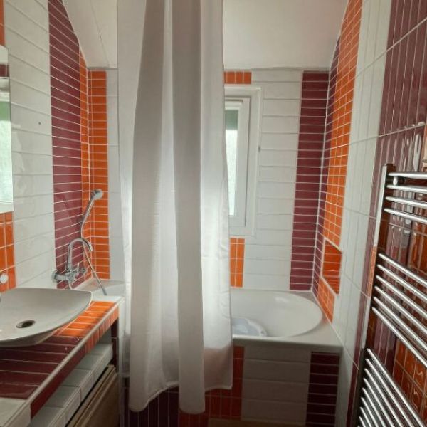 
MAISON 3 / 4 CHAMBRES MEUBLÉE MONT-SAINT-AIGNAN -  REF 5893
