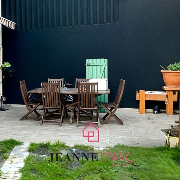 
Maison Oissel F4 - 134.60 m2 AU CALME - jardin - stationnements
