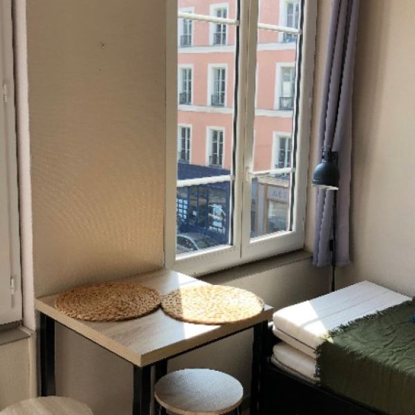 
STUDIO MEUBLÉ - QUARTIER ANTIQUAIRE
