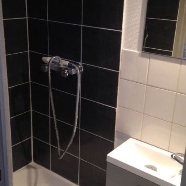 
STUDIO MEUBLÉ - QUARTIER ANTIQUAIRE
