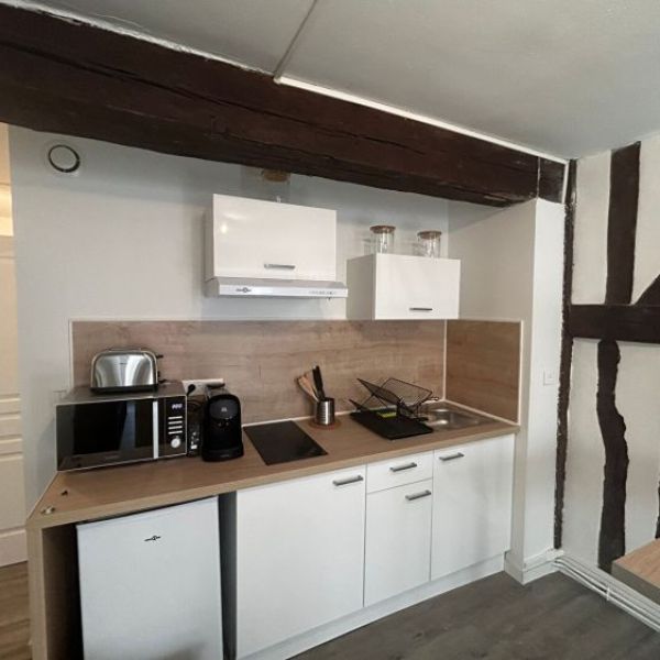 
APPARTEMENT T1 MEUBLÉ ROUEN CENTRE - REF 5529
