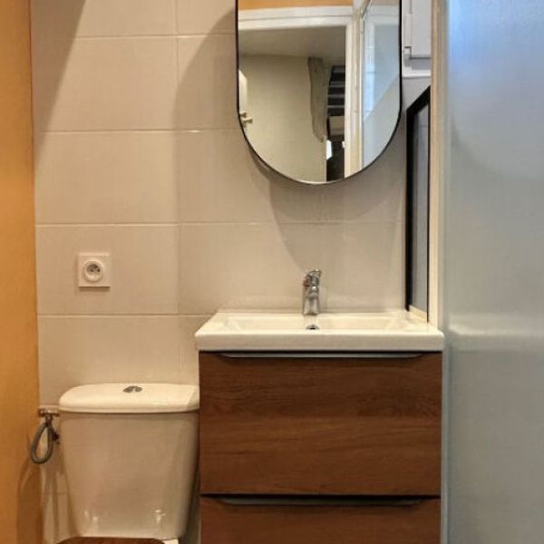 
APPARTEMENT 1 PIECE MEUBLE  - PLACE DU VIEUX MARCHE - REF 5984
