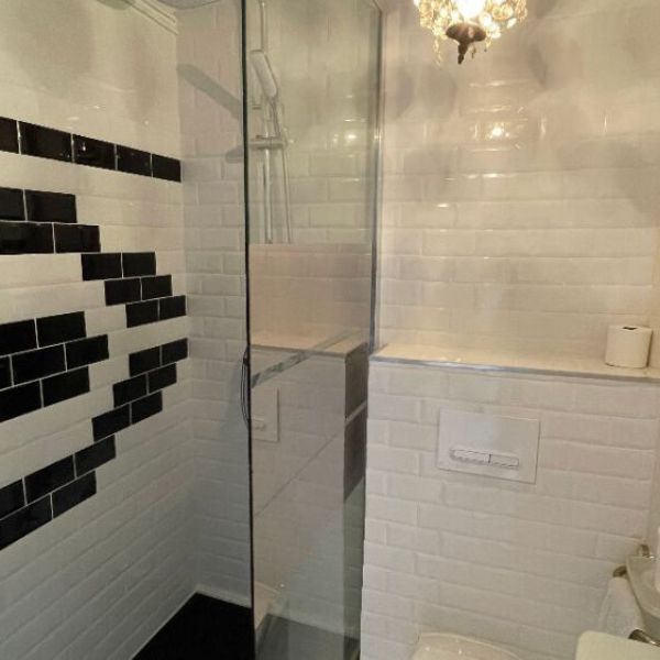 
APPARTEMENT DE TYPE 4 - ROUEN PLACE HENRI 4
