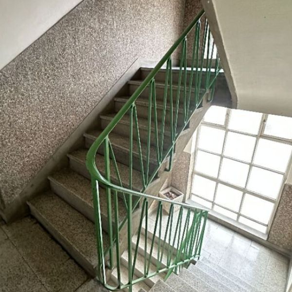 
APPARTEMENT DE TYPE 4 - ROUEN PLACE HENRI 4
