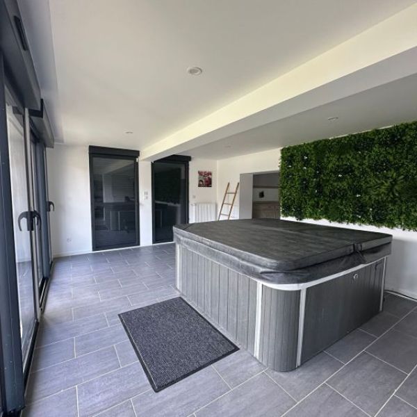 
MAISON MODERNE - ST MARTIN DU VIVIER
