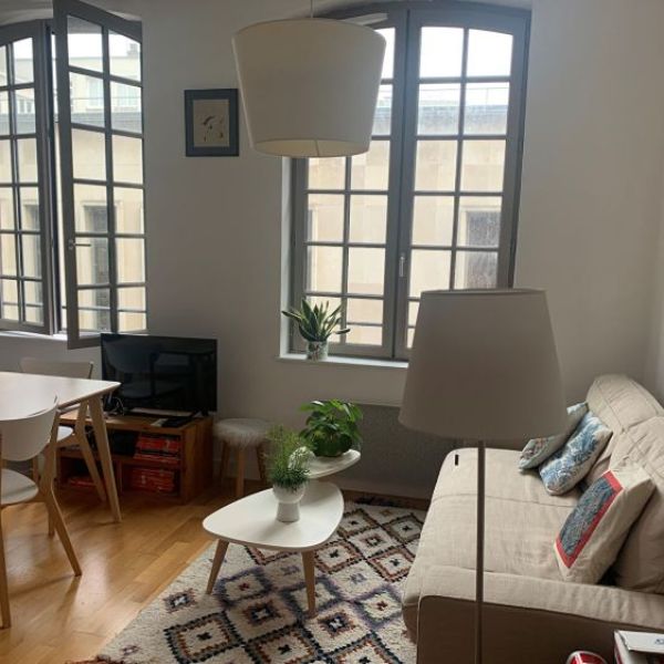 
T2  - HYPER CENTRE / RUE DU GROS HORLOGE
