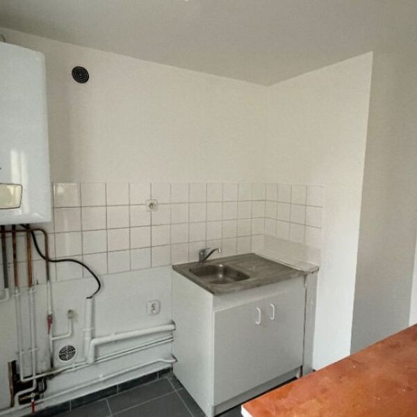 
APPARTEMENT T2 - 36M2 - CENTRE VILLE ELBEUF - ref 1431
