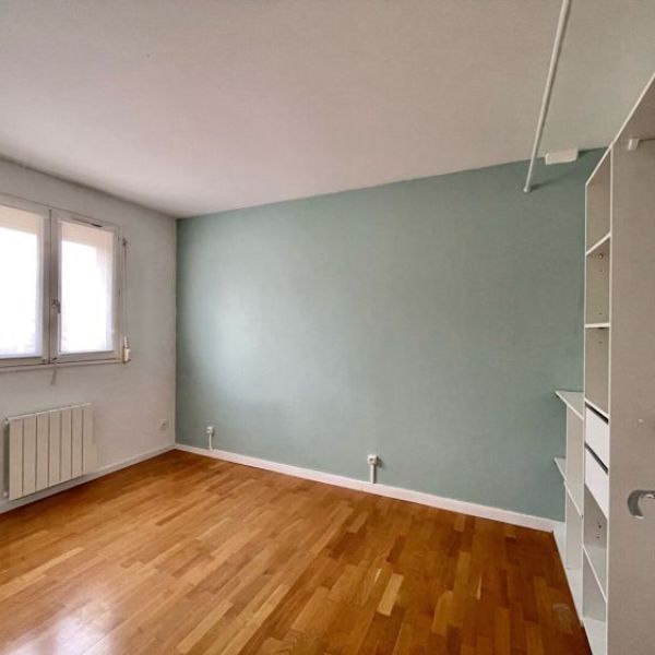 
APPARTEMENT DE TYPE 3 MEUBLÉ - 57 M² - ROUEN PREFECTURE - REF 4915
