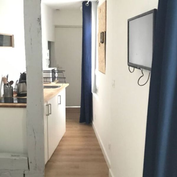 
APPARTEMENT T1 bis MEUBLÉ CENTRE VILLE - REF 2733
