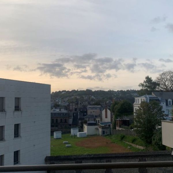 
APPARTEMENT DE T3 - ROUEN - 77 M² - TERRASSE - PARKING
