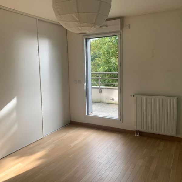 
APPARTEMENT DE T3 - ROUEN - 77 M² - TERRASSE - PARKING
