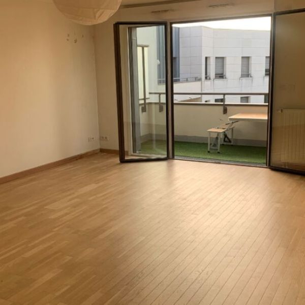 
APPARTEMENT DE T3 - ROUEN - 77 M² - TERRASSE - PARKING
