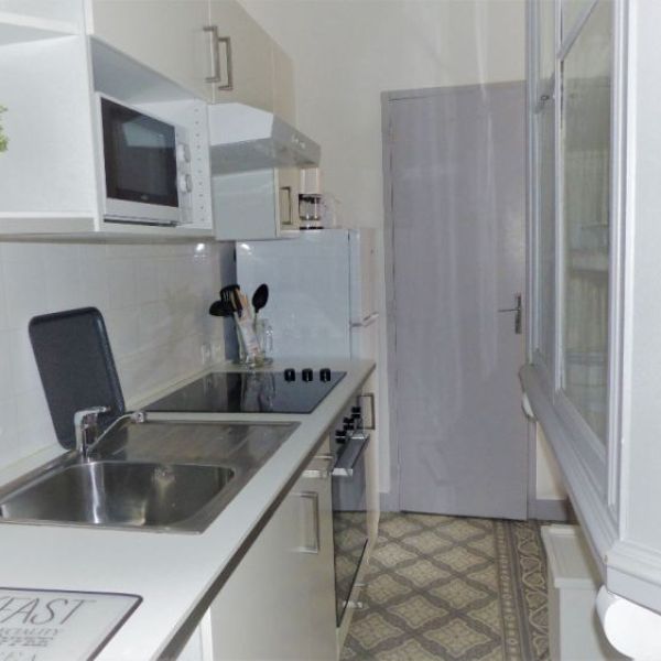 
APPARTEMENT MEUBLÉ T2 - 33M² - HYPER CENTRE
