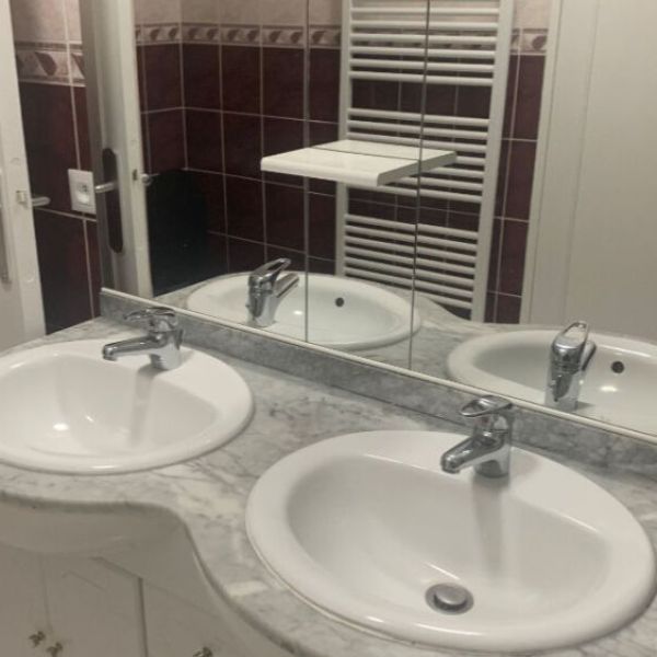 
APPARTEMENT MEUBLÉ DE TYPE 2 BIS AVEC PARKING - 50 M² - ROUEN BOULINGRIN - REF 4631
