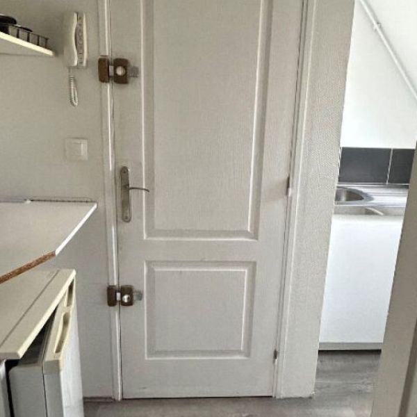 
APPARTEMENT T1 MEUBLÉ - 23M² - QUARTIER PREFECTURE - REF 1706
