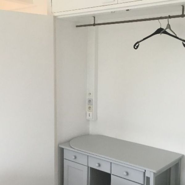 
APPARTEMENT T1 MEUBLÉ TERRASSE PARKING - BOULINGRIN - REF 2403
