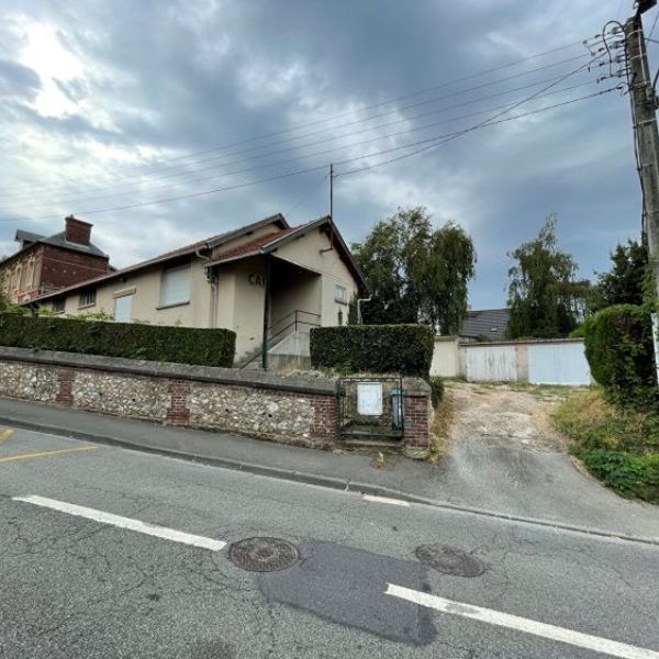 
GARAGE FERMÉ - NOTRE-DAME-DE-BONDEVILLE - REF 4513
