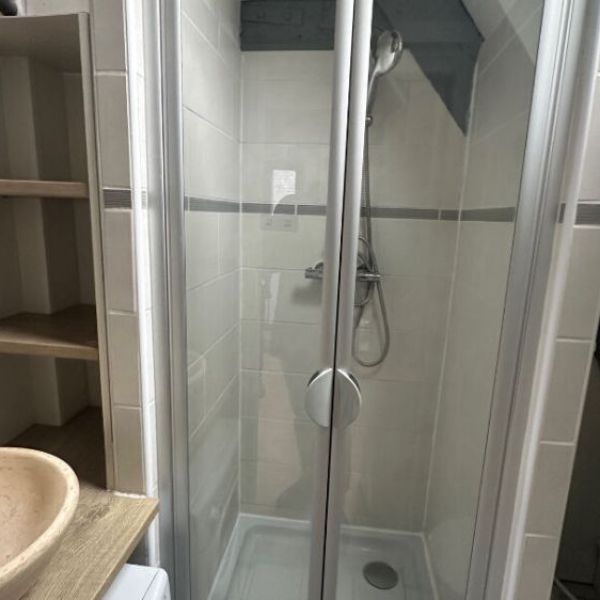 
Charmant studio de 15 m² idéalement situé au coeur du Vieux-Marché
