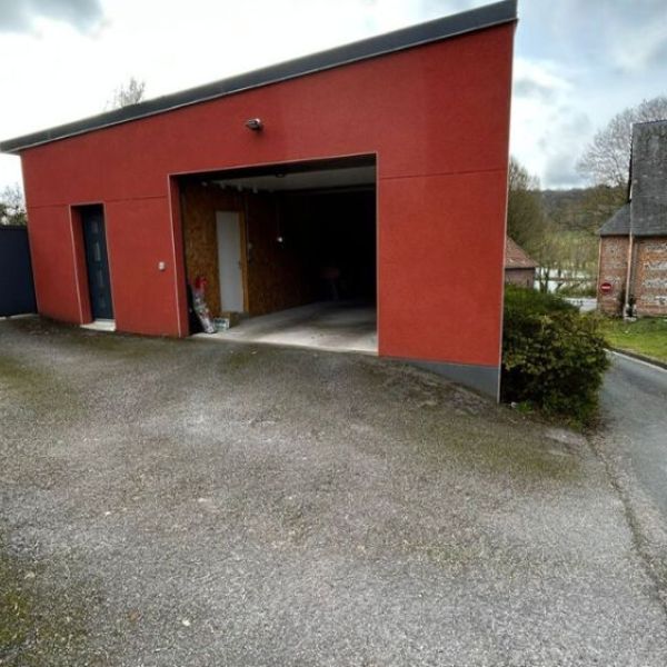 
maison avec piscine à vendre à st Hellier

