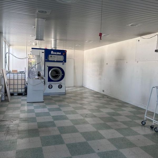 
LOCAL COMMERCIAL DE 63M²  BONSECOURS
