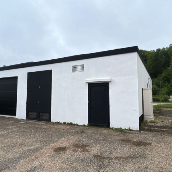 
Entrepôt à louer de 310 m² à ST SAENS - Bail commercial 3/6/9
