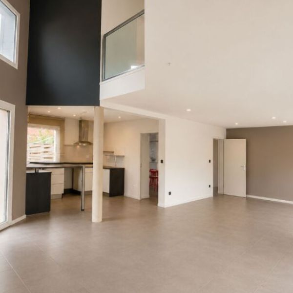 MAISON ARCHITECTE BOIS-GUILLAUME - REF 4646