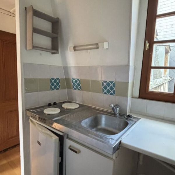 
APPARTEMENT T1 HYPERCENTRE - GROS HORLOGE - ref 1952
