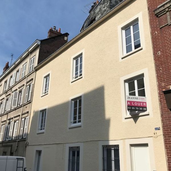 BUREAU PROCHE VIEUX MARCHE A ROUEN DE  22M²