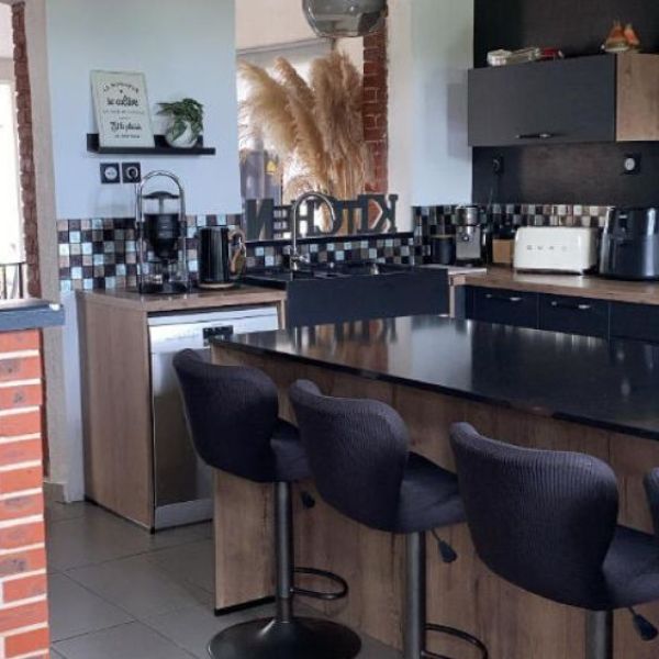 
Maison 6 pièces à vendre à Cléon - 249 000 
