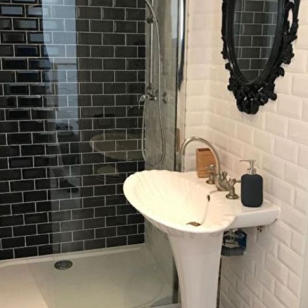 
STUDIO MEUBLÉ DE 24M² - QUARTIER BEAUVOISINE - HOTEL DE VILLE - REF 2189
