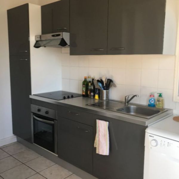 
APPARTEMENT TYPE 3 - CENTRE VILLE - 64M² - REF 4518
