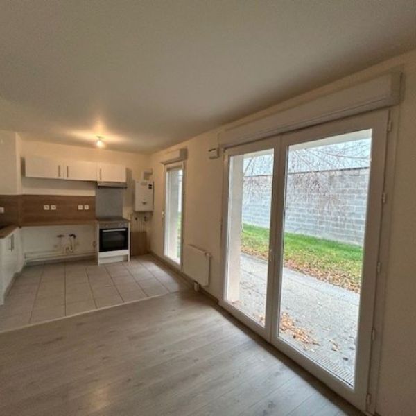 
APPARTEMENT AVEC JARDIN ET PARKING
