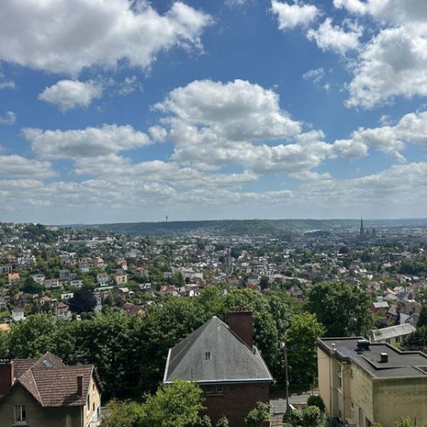 
PLATEAU A AMENAGER - MONT SAINT AIGNAN LIMITE ROUEN
