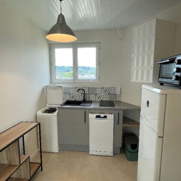 
APPARTEMENT DE TYPE 2 AVEC TERRASSE - ROUEN GARE - BEAUVOISINE
