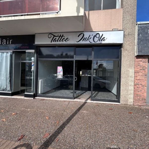 LOCAL COMMERCIAL A LOUER FACE A LA MAIRIE DE SAINT ETIENNE DU ROUVRAY