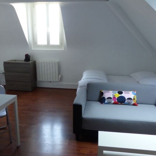 
APPARTEMENT DE TYPE 1 MEUBLÉ SQUARE VERDREL - REF 2939
