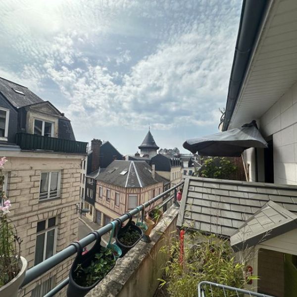 
Appartement T3 de 78 m² avec terrasse, cave et parking ! Rouen
