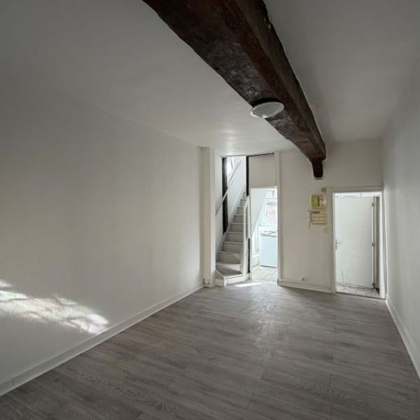 
APPARTEMENT T1 - 27 M² - ROUEN CAUCHOISE - REF 912
