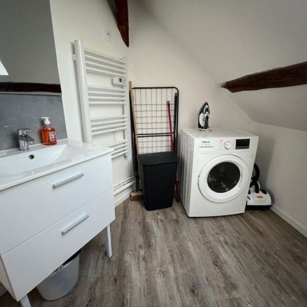 
APPARTEMENT DE TYPE 3 MEUBLÉ - 40 M² - ROUEN CLINIQUE SAINT HILAIRE - REF 3539
