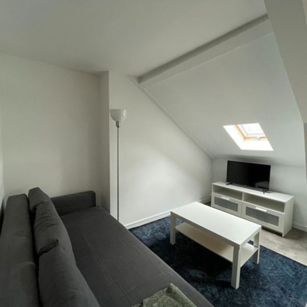 
APPARTEMENT MEUBLÉ DE TYPE 2 - PLACE SAINT MARC - 26 M²

