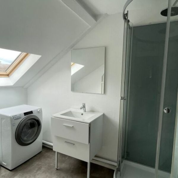 
APPARTEMENT MEUBLÉ DE TYPE 2 - PLACE SAINT MARC - 26 M²
