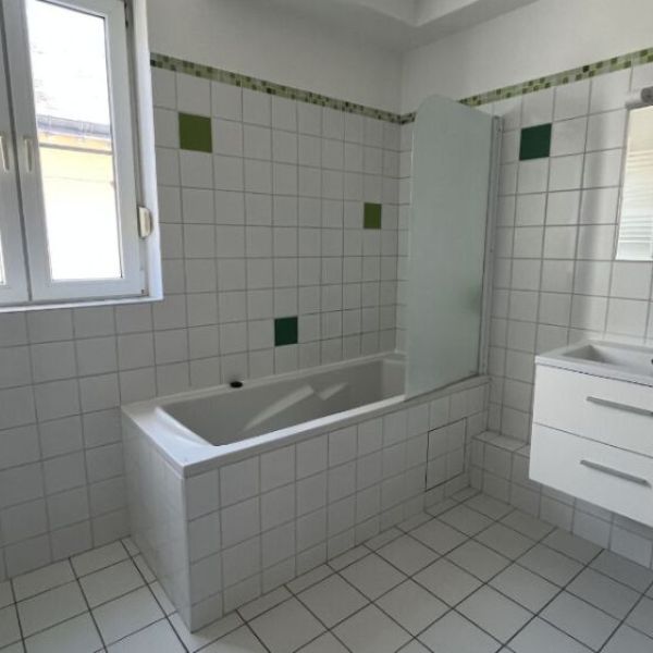 APPARTEMENT T2 DUPLEX RUE BEAUVOISINE !