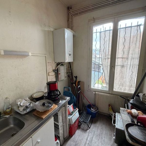 
T2 VENDU LOUÉ 41,99 m² à Rouen Rive Gauche
