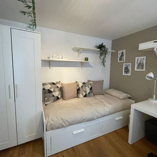 
STUDIO MEUBLÉ PROXI VIEUX MARCHÉ - REF 1558
