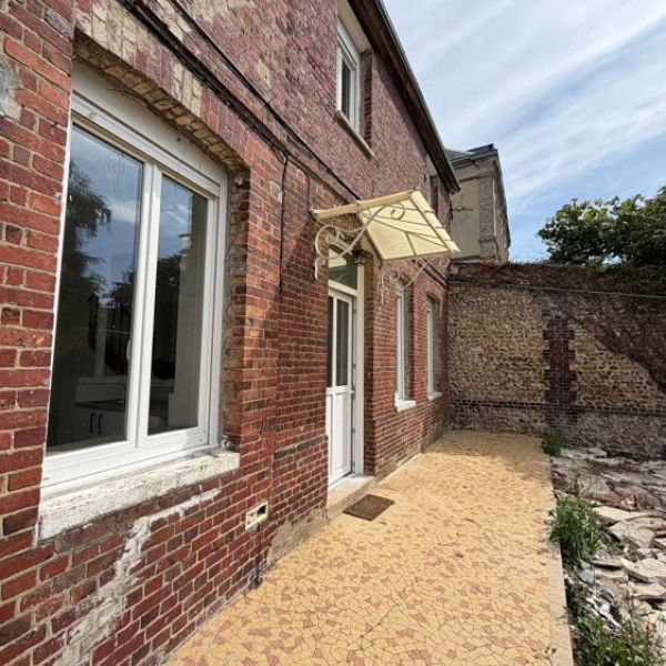 MAISON DE TYPE 3 - 65M² - AVEC JARDIN - QUARTIER JOUVENET - REF 3936
