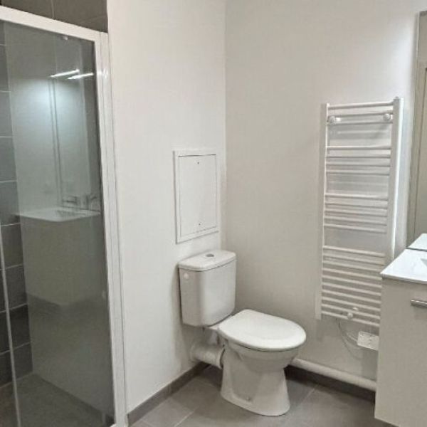 
Appartement Petit Couronne  2 pièce(s) 46.98 m2
