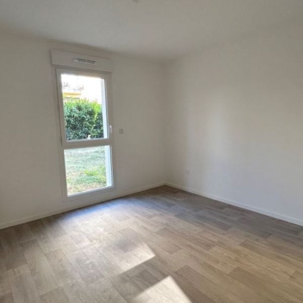
Appartement Petit Couronne  2 pièce(s) 46.98 m2
