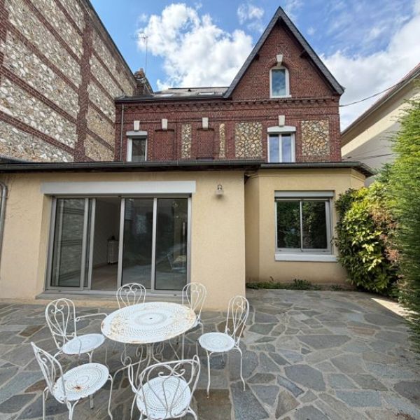 MAISON DE MAITRE - DEMEURE - ROUEN GARE - REF 6378